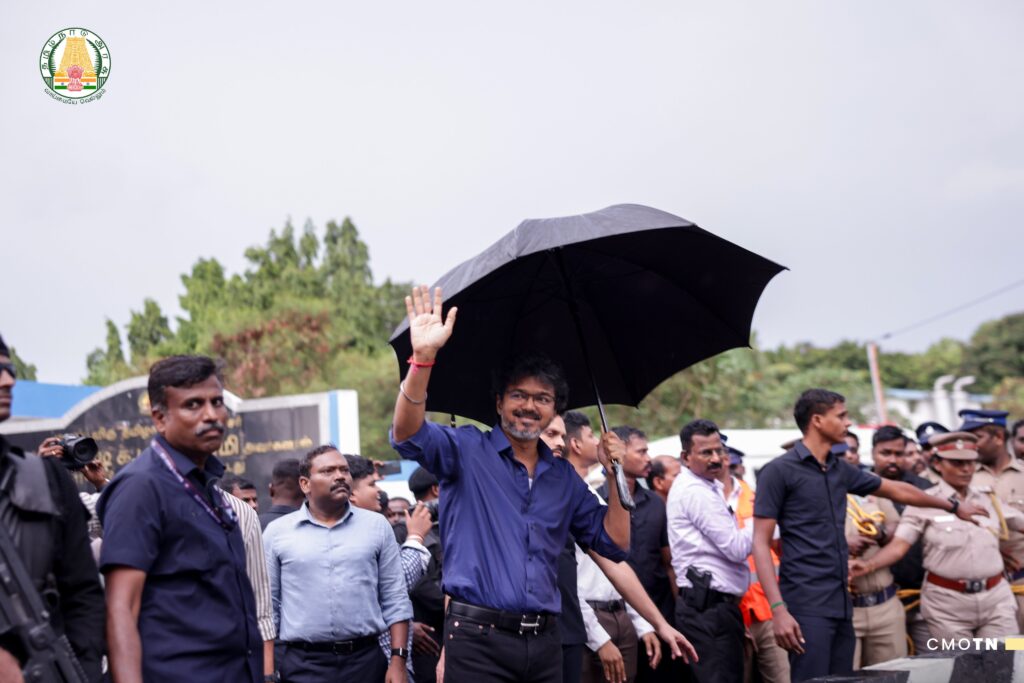 சென்னை கோயம்பேட்டில் உள்ள 45 மில்லியன் லிட்டர் திறன் கொண்ட மூன்றாம் நிலை சுத்திகரிப்பு நிலையத்தின் செயல்பாடுகளை நேரில் ஆய்வு செய்யும் தமிழ்நாடு முதலமைச்சர் தளபதி சி. ஜோசப் விஜய்.