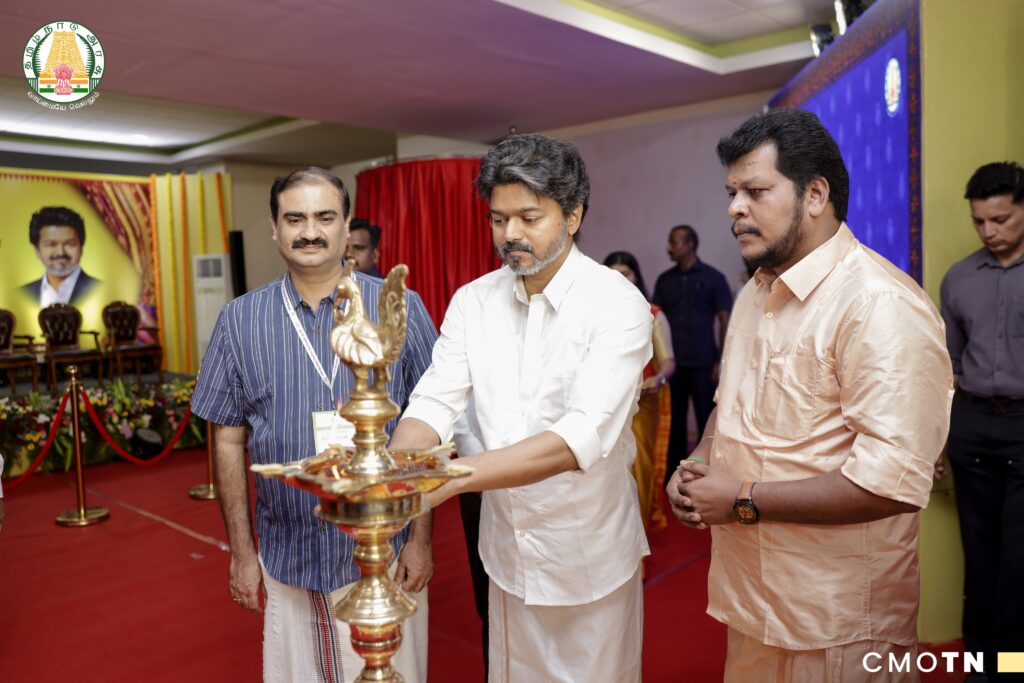 12-வது தேசிய கைத்தறி நாள் விழாவில் HANDTEX 2026 கைத்தறிக் கண்காட்சியை தொடங்கி வைத்த முதலமைச்சர் ச. ஜோசப் விஜய்