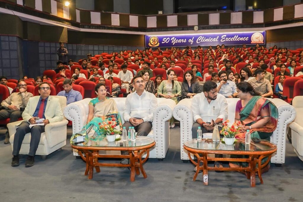 சென்னை விஜயா மருத்துவமனையில் ISCCM செவிலியர்களுக்கான தீவிர சிகிச்சைப் பயிற்சிப் பயிலரங்கை தொடங்கி வைத்த அமைச்சர் டாக்டர் அருண்ராஜ்